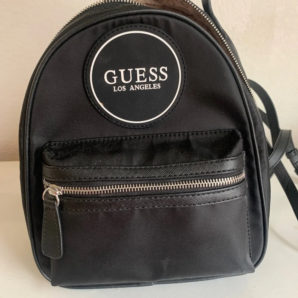 Guess mini backpack - Picture 1 of 3